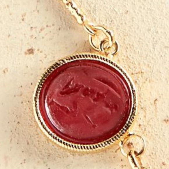 Italian Intaglio Glass Necklace - Picture 2 of 6